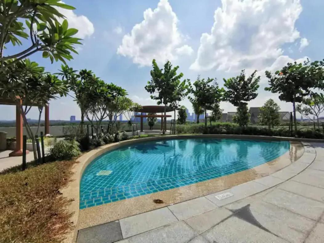 Almas Puteri Harbour Nusajaya Suite Room Exclusive Room 5 Min To Legoaland By Homespace Exterior foto