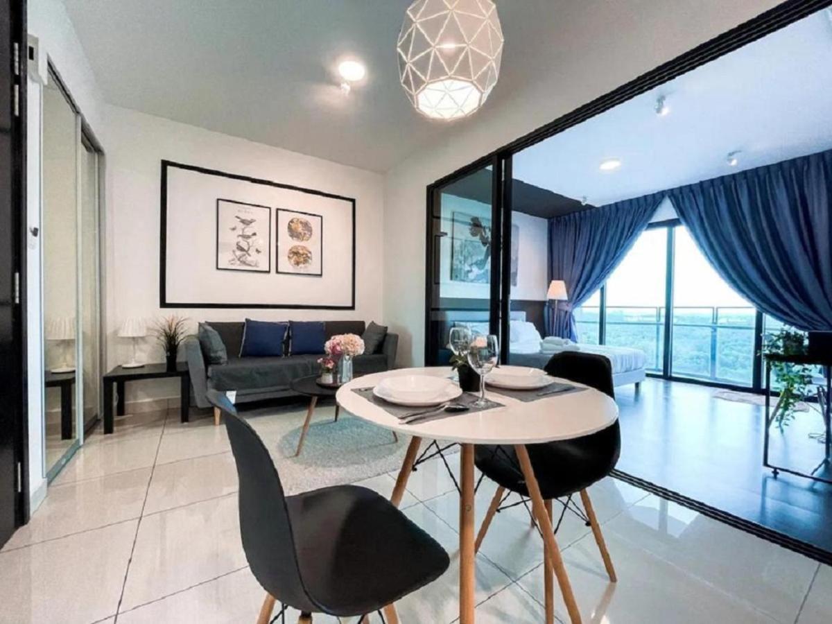 Almas Puteri Harbour Nusajaya Suite Room Exclusive Room 5 Min To Legoaland By Homespace Exterior foto